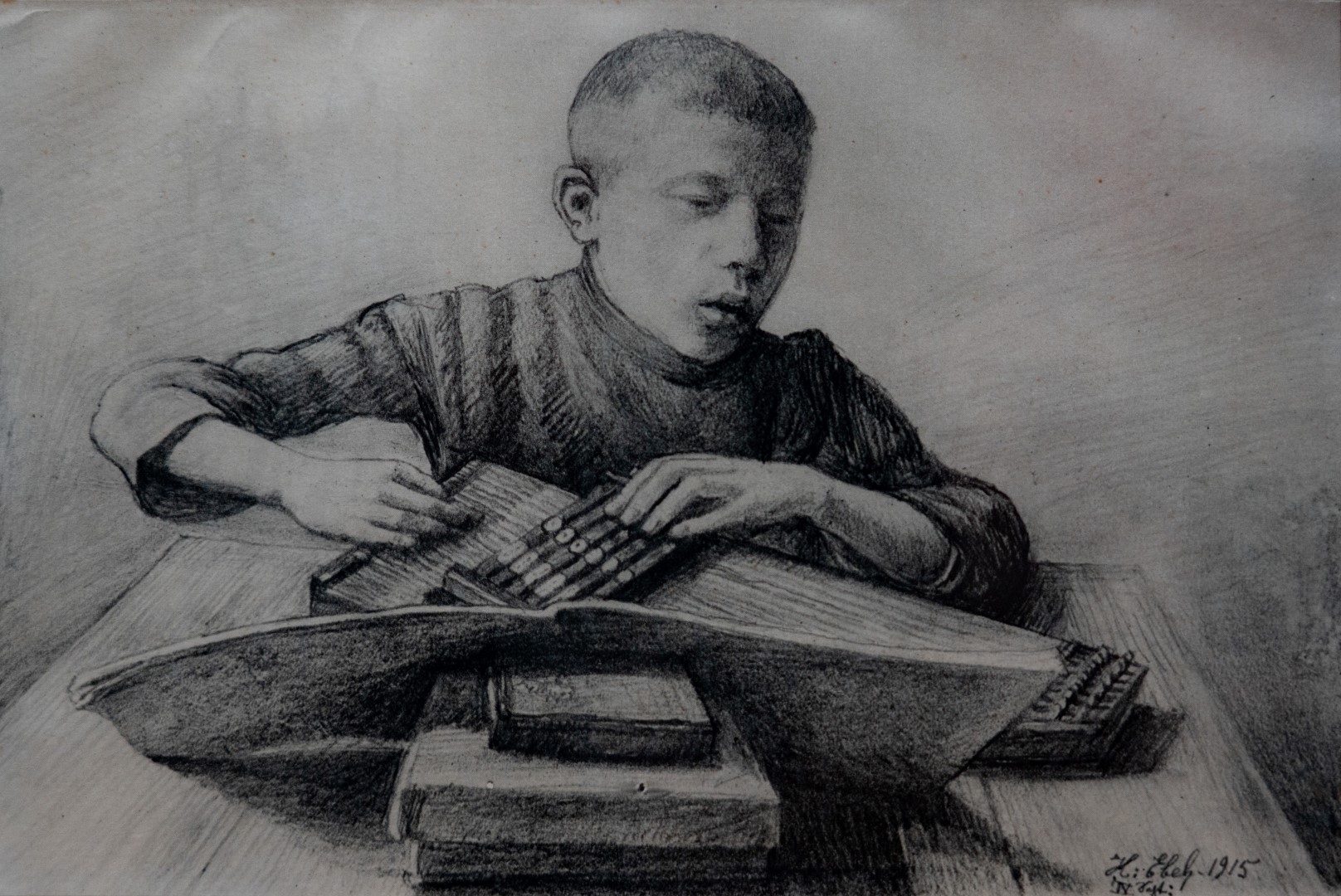 Petit neveu Henri Ebel jouant à la cithare, 1915, crayon sur carton, 12x18 cm, collection-particulières.